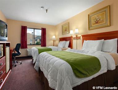 Super 8 By Wyndham Georgetown Hotel Exterior foto
